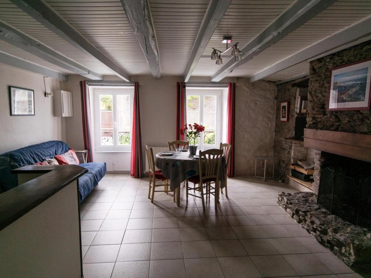 Appartement Le Palais, 2 pièces, 4 personnes - FR-1-418-68 Extérieur photo
